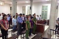 Các bị cáo tại tòa.