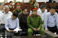 Các bị cáo tại Tòa. Ảnh TTXVN.