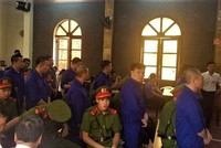 Các bị cáo tại tòa.