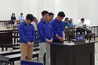 Các bị cáo tại phiên tòa trước.