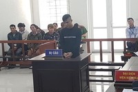 Vẽ gia cảnh có thế, thuê người đóng giả phụ huynh lừa tiền, lừa cả tình đến mức mang thai... bị giục cưới