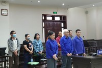 Các bị cáo tại tòa.