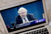 Warren Buffett thừa nhận sai lầm khi đầu tư vào cổ phiếu hàng không
