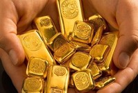 Có nên lao vào nắm giữ vàng trong thời điểm này?