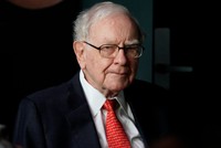 Thương vụ lớn của Warren Buffett trong lĩnh vực năng lượng, phát súng đầu tiên sau đại dịch Covid-19