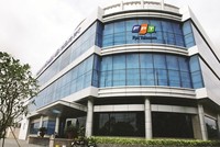 Phó chủ tịch HĐQT FPT đăng ký bán ra 2,3 triệu cổ phiếu