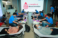 Roche Việt Nam và Samsung Vina đồng hành tổ chức chương trình “Hiến máu, cứu người”