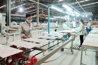 Tận dùng sóng tăng, lãnh đạo CMC (CVT) đồng loạt bán ra cổ phiếu