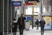 Ngân hàng Trung ương Canada phát tín hiệu rút dần kích thích tiền tệ