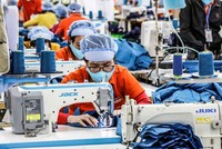 Các thương hiệu thời trang lớn đề xuất Mỹ cung cấp thêm vắc xin cho ngành may mặc và giày tại Việt Nam