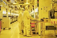 Làn sóng đầu tư mở rộng bùng nổ trên toàn cầu khi các công ty chuẩn bị cho kỷ nguyên hậu đại dịch