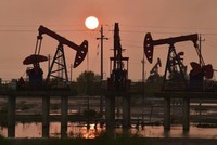 Giá dầu WTI vượt ngưỡng 80 USD theo sau cuộc khủng hoảng năng lượng