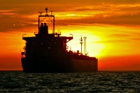 Xuất khẩu dầu của Nga vẫn phục hồi một cách đáng kinh ngạc bất chấp các lệnh cấm vận