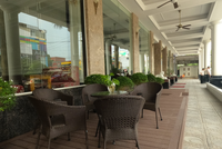 Khách sạn Đông Á (DAH) tiếp tục muốn bán thêm Công ty con