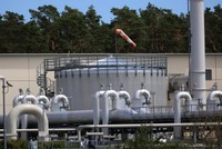 Giá khí đốt châu Âu tiếp tục nhảy vọt do lo ngại về nguồn cung