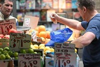 Lạm phát trong tháng 8 của Anh tăng thấp hơn so với dự báo