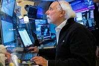 Thị trường chứng khoán hồi phục mạnh, nhưng nhiều mối nguy vẫn ở phía trước