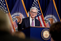 Chủ tịch Fed Powell: Lạm phát đang giảm bớt, nhưng lãi suất vẫn có khả năng tăng