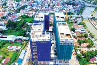 Gần 1 năm sau khi bán tài sản cho vợ Chủ tịch Trương Anh Tuấn, Địa ốc Hoàng Quân (HQC) mới công bố thông tin