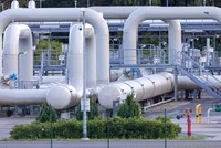 Nhu cầu khí đốt ở châu Âu tăng tốc khi giá lao dốc