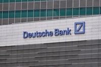 Nỗi sợ hãi về sự bất ổn của hệ thống ngân hàng lan sang Deutsche Bank