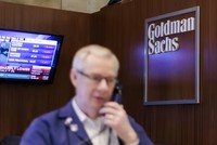 Dòng tiền vào các quỹ thị trường tiền tệ tăng mạnh khi các nhà đầu tư rút tiền gửi từ ngân hàng