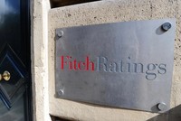 Fitch Ratings hạ xếp hạng tín nhiệm của Pháp từ AA xuống AA-