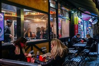 Các ngân hàng trung ương lớn đang trong tình thế tiến thoái lưỡng nan