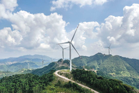 Trung Quốc sắp vượt mục tiêu năng lượng gió và mặt trời sớm hơn 5 năm