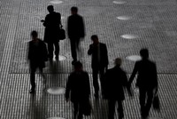 Nhật Bản đang ở "điểm uốn" trong cuộc chiến 25 năm với giảm phát 