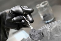 Việc hạn chế xuất khẩu than chì của Trung Quốc sẽ đẩy nhanh các kế hoạch về lựa chọn thay thế