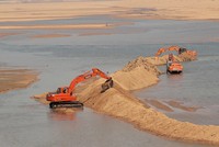 Trung Quốc đang làm đảo lộn thị trường cát thông qua việc tăng cường sản xuất tấm pin mặt trời