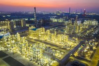 Trung Quốc đang đẩy các doanh nghiệp hoá dầu Hàn Quốc vào khó khăn