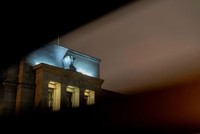 Các ngân hàng trung ương lớn không thay đổi lãi suất trong tháng 4