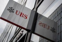 Cơ quan quản lý tài chính của Thụy Sĩ bác bỏ lo ngại độc quyền của UBS đối với thương vụ Credit Suisse