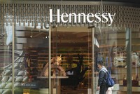 Trung Quốc tăng cường điều tra rượu mạnh nhập khẩu từ EU