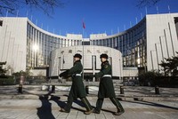 Lợi suất trái phiếu Trung Quốc đạt mức thấp kỷ lục bất chấp cảnh báo của ngân hàng trung ương