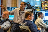 Tại sao nỗi sợ hãi đang lan khắp các thị trường tài chính