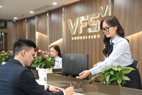 Chứng khoán Nhất Việt (VFS) bị xử phạt do cho người nội bộ vay sai quy định và cho khách hàng rút tiền vượt sức mua