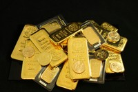 Vàng được kỳ vọng sẽ tiếp tục tăng giá do bất ổn thương mại và lạm phát