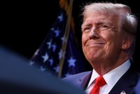 Trái ngược với sự thăng hoa của chứng khoán Mỹ hậu bầu cử, các thị trường khác đang thoái lui