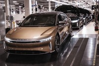 Ngành công nghiệp ô tô đang rút lui khỏi xu hướng "nghiện vốn"