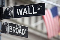 Phố Wall lo ngại về sự gia tăng lạm phát trong năm 2025