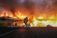 Thiệt hại của ngành bảo hiểm từ thảm hoạ cháy rừng ở Los Angeles lên tới 20 tỷ USD