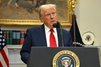 Tổng thống Donald Trump không muốn phải áp thuế Trung Quốc