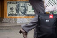 Đồng đô la đang mất dần vị thế như một tài sản trú ẩn an toàn