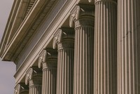 Vị thế tài sản trú ẩn an toàn nhất thế giới của trái phiếu kho bạc Mỹ gặp thách thức