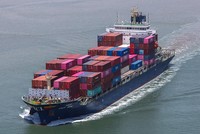 Báo cáo lợi nhuận tích cực bị lu mờ bởi triển vọng không chắc chắn về thuế quan