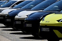 Cuộc chiến giá tại thị trường ô tô Trung Quốc làm dấy lên lo ngại về sự hợp nhất của ngành