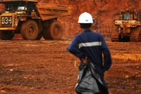 Ngành công nghiệp niken gặp khó